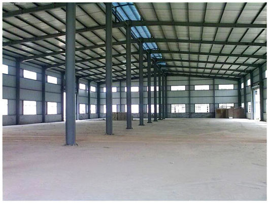 প্রিফ্যাব ইস্পাত কাঠামো ওয়ার্কশপ Q235B Q355B বৃহৎ স্প্যান ক্রেন প্রস্তুত