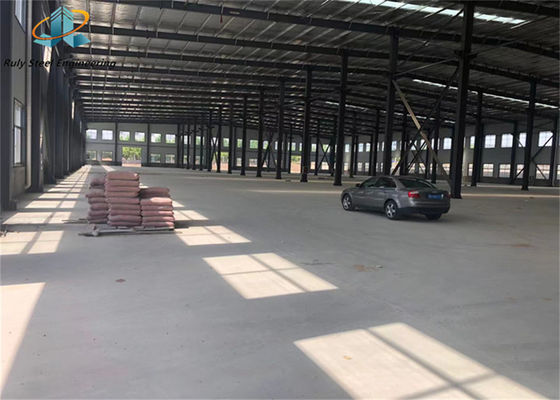 প্রিফ্যাব স্টিল স্ট্রাকচার গুদাম H-Section Beams সঙ্গে 50 বছর জীবনকাল