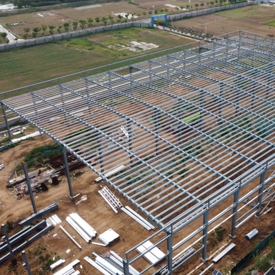 H-Section Beams সহ প্রিফ্যাব স্টিল স্ট্রাকচার বিল্ডিং 50 বছরের জীবনকাল