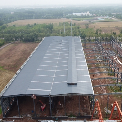 Q355B ইস্পাত কাঠামো গুদামঘর PU স্যান্ডউইচ প্যানেল সহ